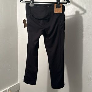 NWT Reebok Women’s XS Leggings Skinny Capri NEW W TAGS
